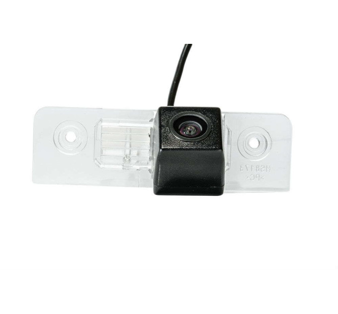 Штатна камера заднього огляду Fighter CS-CCD+FM-17 (VW/Skoda/Seat)
