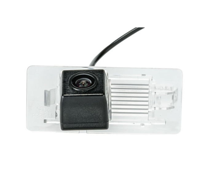 Штатна камера заднього огляду Phantom CA-35+FM-12 (VW/Skoda/Seat)