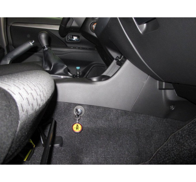 Замок на КПП Bear-Lock Mitsubishi Outlander 1706K