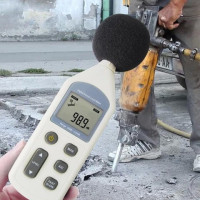 Шумомір BENETECH GM1357 Шумомір BENETECH GM1357